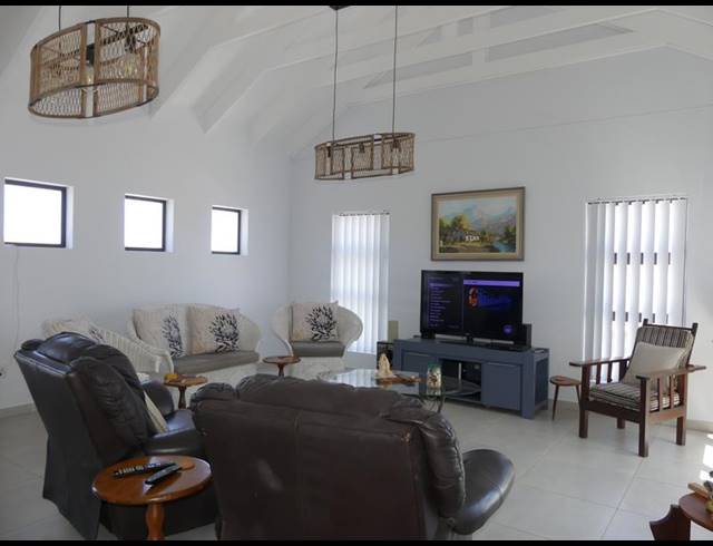 3 BEDROOM HOUSE FOR SALE IN SHELLEY POINT